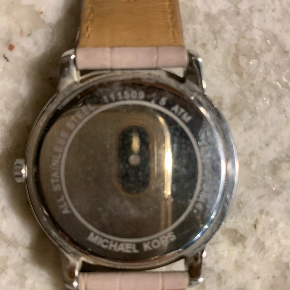 Michael Kors Watch - Picture 8 of 12